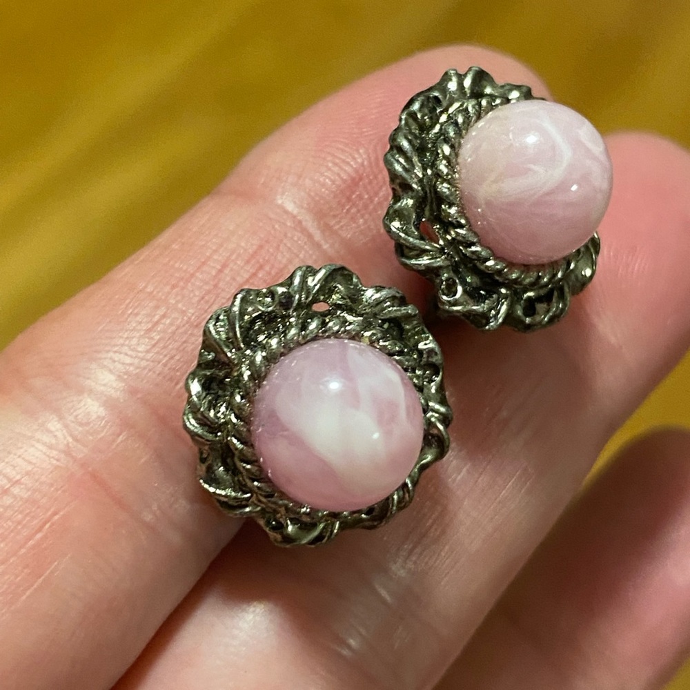 SoldVintage clip on earrings
